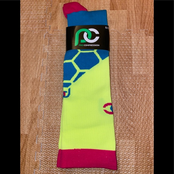 Pro Compression Socks! - Picture 1 of 3